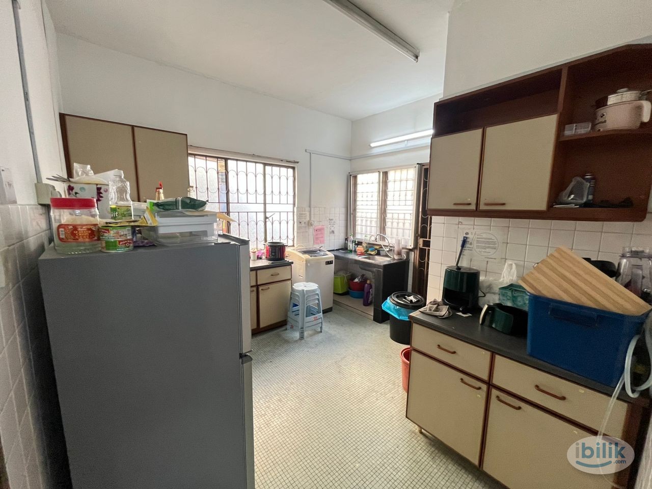🌟 Affordable Middle Room with One Month Deposit Only! 🛋️🛍️🏠 Bandar Utama, Near One Utama Mall! ❗ - Image 3