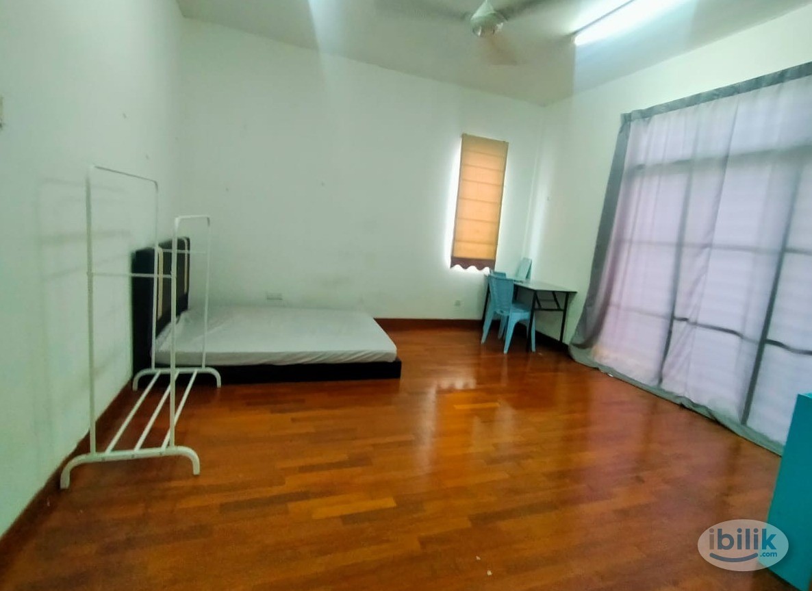 Master Room at Bandar Sierra Puchong, Selangor - Image 1