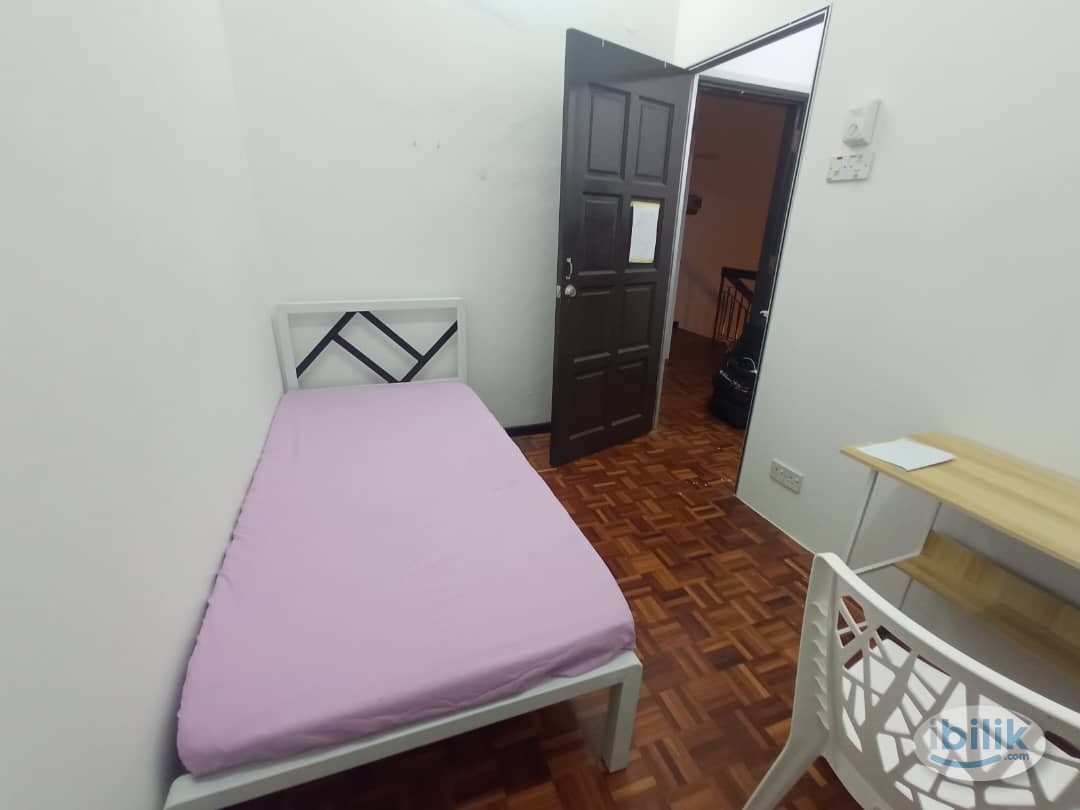 🏡💖 Affordable And Low Deposit Landed Room For Rent at Puchong! 🎉 - Image 1