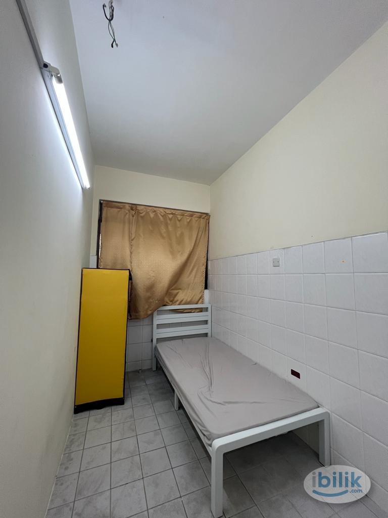 📢 Special Offer🌟 Low Deposit Bandar Utama 12 Single Room To Rent With WiFi! 🌐💻 - Image 1
