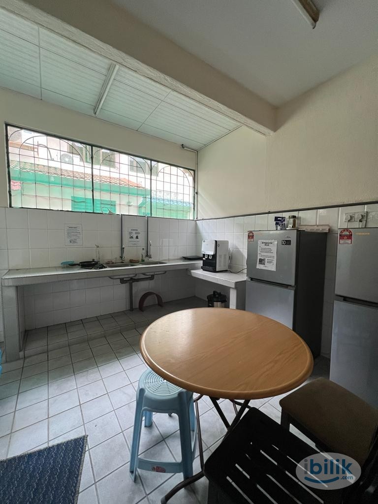 📢 Special Offer🌟 Low Deposit Bandar Utama 12 Single Room To Rent With WiFi! 🌐💻 - Image 2