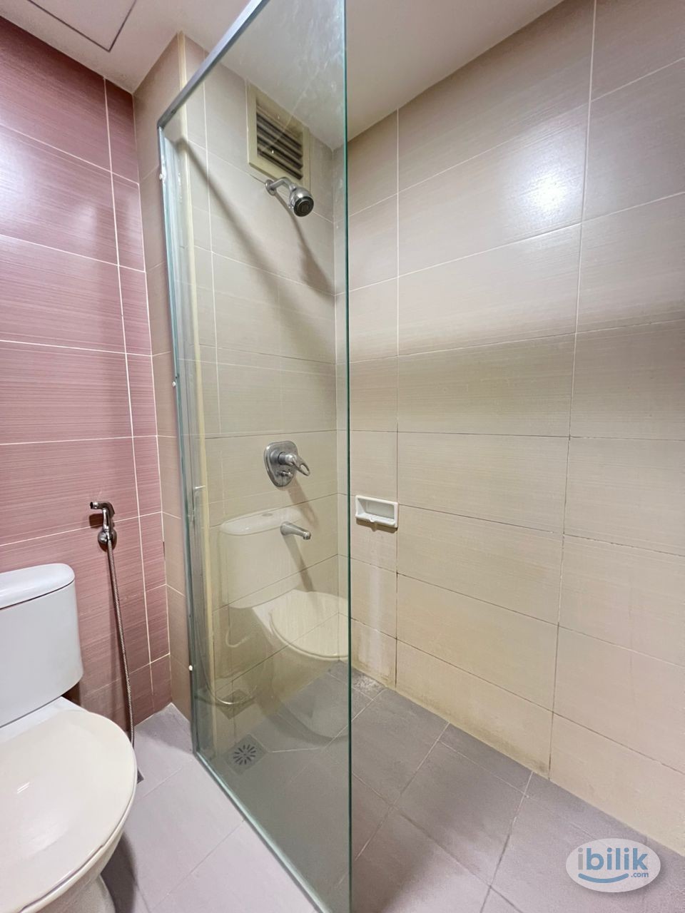 Ramadan Promo 🕌 Near MRT Bukit Bintang 🚇 Room attach Toilet @ Times Square - Image 4
