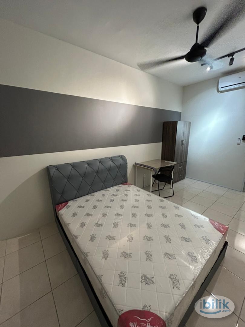 😍 5 mins walk to LRT 😍 Inclusive of Utilities 😍Free Wifi 😍Free Cleaning 😍Fully furnished Medium Room at Platinum OUG - Image 2