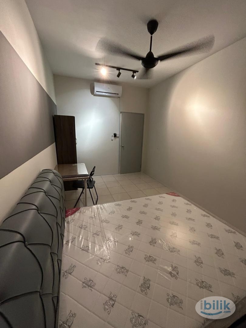 😍 5 mins walk to LRT 😍 Inclusive of Utilities 😍Free Wifi 😍Free Cleaning 😍Fully furnished Medium Room at Platinum OUG - Image 3