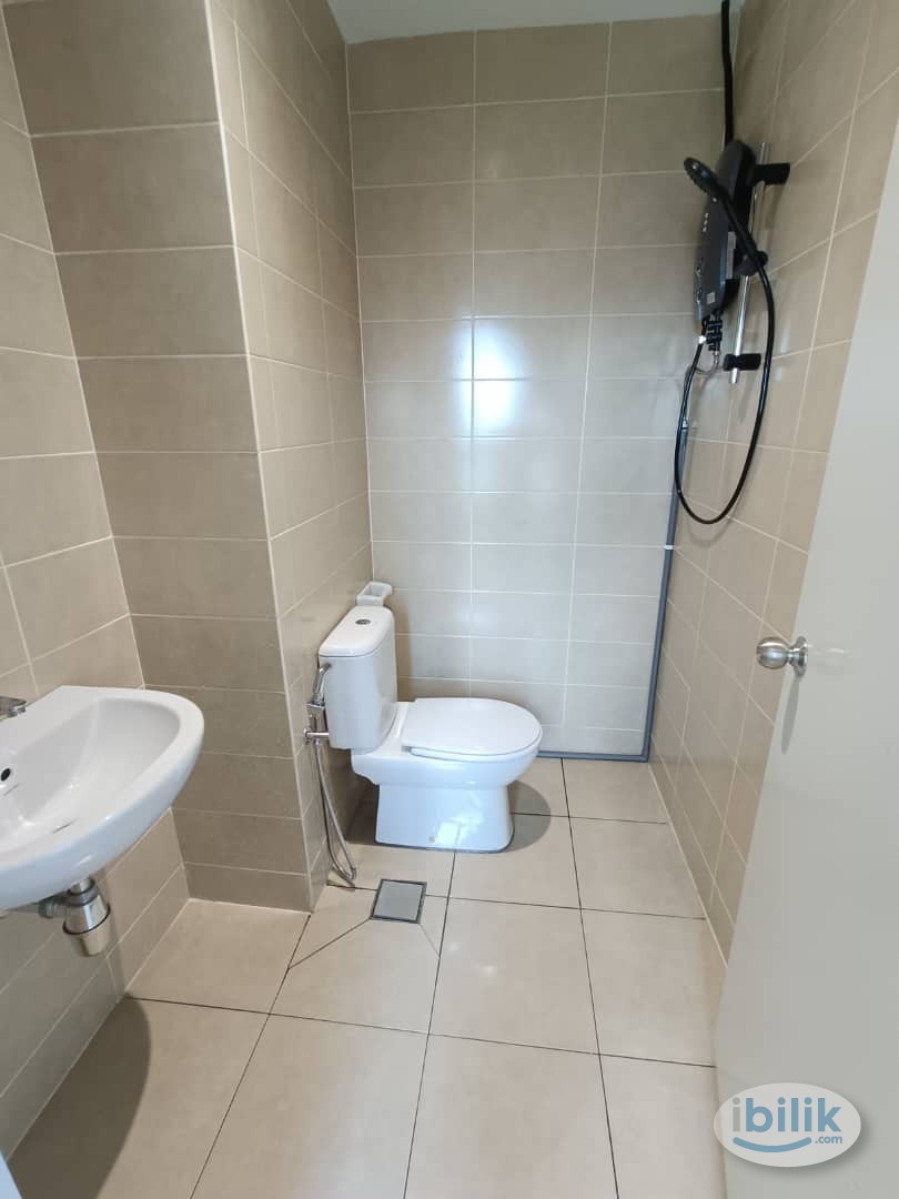 Low Deposit ❗ Room Rent at I-Residence Shah Alam near to UiTM Shah Alam, Central I-City mall - Image 4