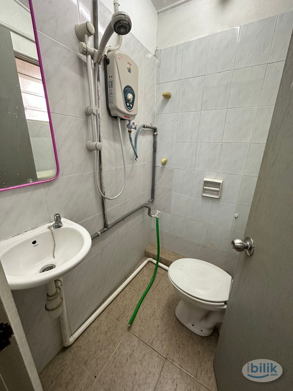 Bilik Sewa Murah with Free High Speed WiFi 📱 at Setia Alam near Lotus, Klang, Setia City Mall - Image 2