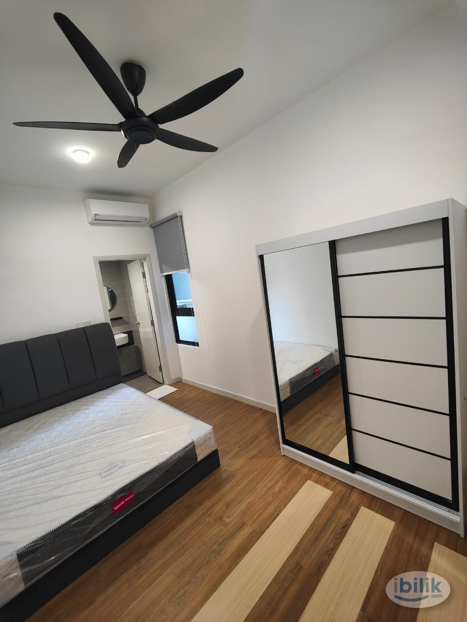 FULLY FURNISHED MASTER ROOM DIRECT LINK TO MRT. NEAR TO KL CITY CENTRE - Image 1