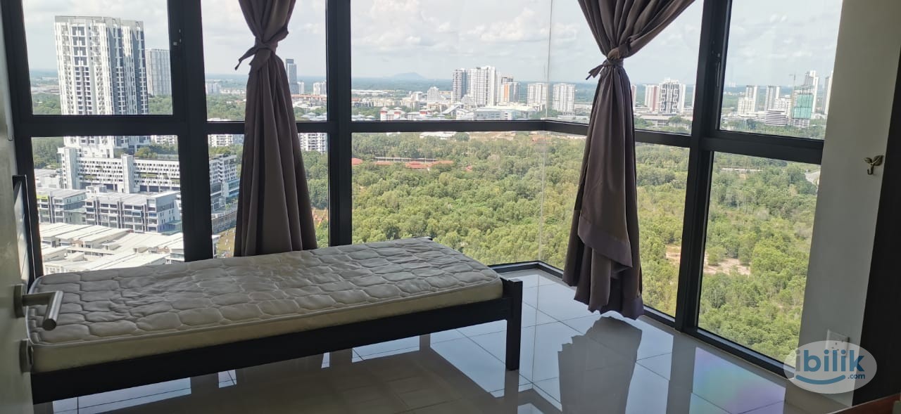 Middle Room at Third Avenue @ Cyberjaya, Cyberjaya - Image 1