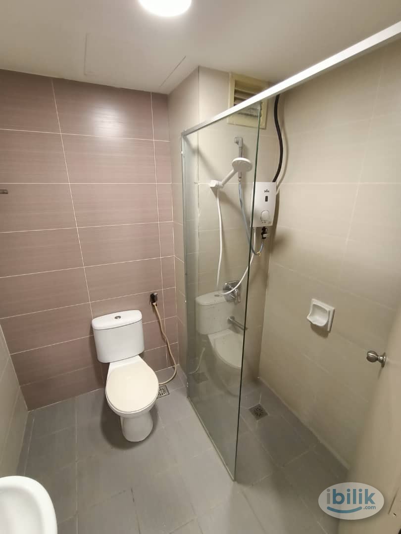3 mins walk to Times Square, Lalaport, Bukit Bintang 🚂 Room rent near Bukit Bintang - Image 2