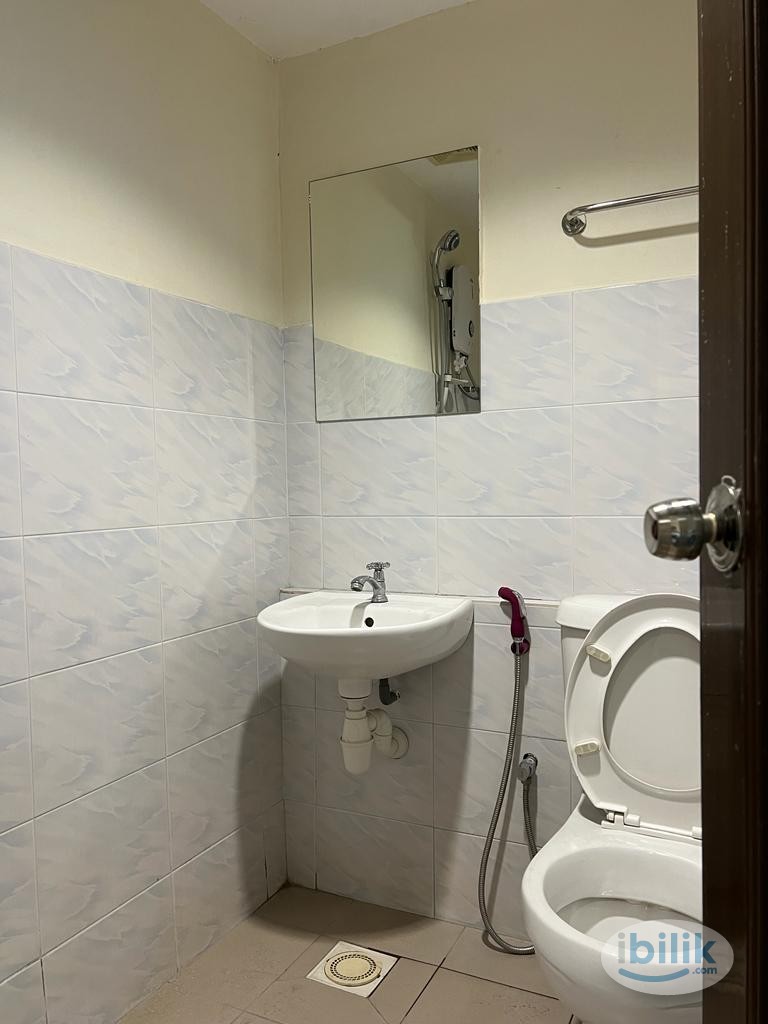 Co-Living Offer Room for Rent at Kajang🌙 10 mins to MRT Kajang - Image 1