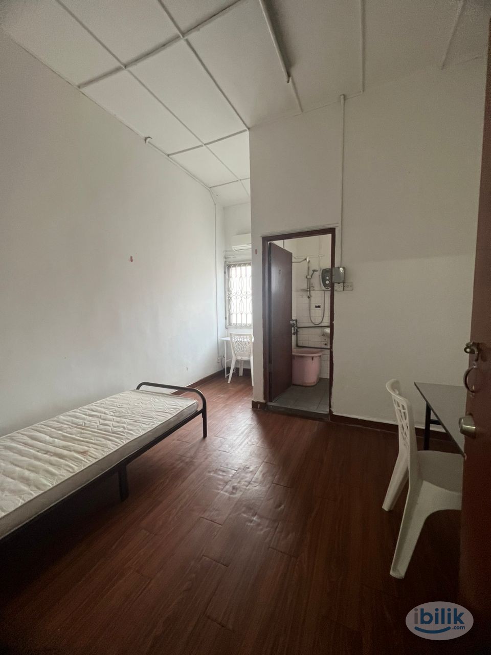 💓Single Room at SS2 ⛳️ Location Nearby ⛳️⛳️ ✅ LRT Taman Bahagia & LRT Taman Paramount ✅ Starling Mall ✅ Atria Shopping C - Image 2