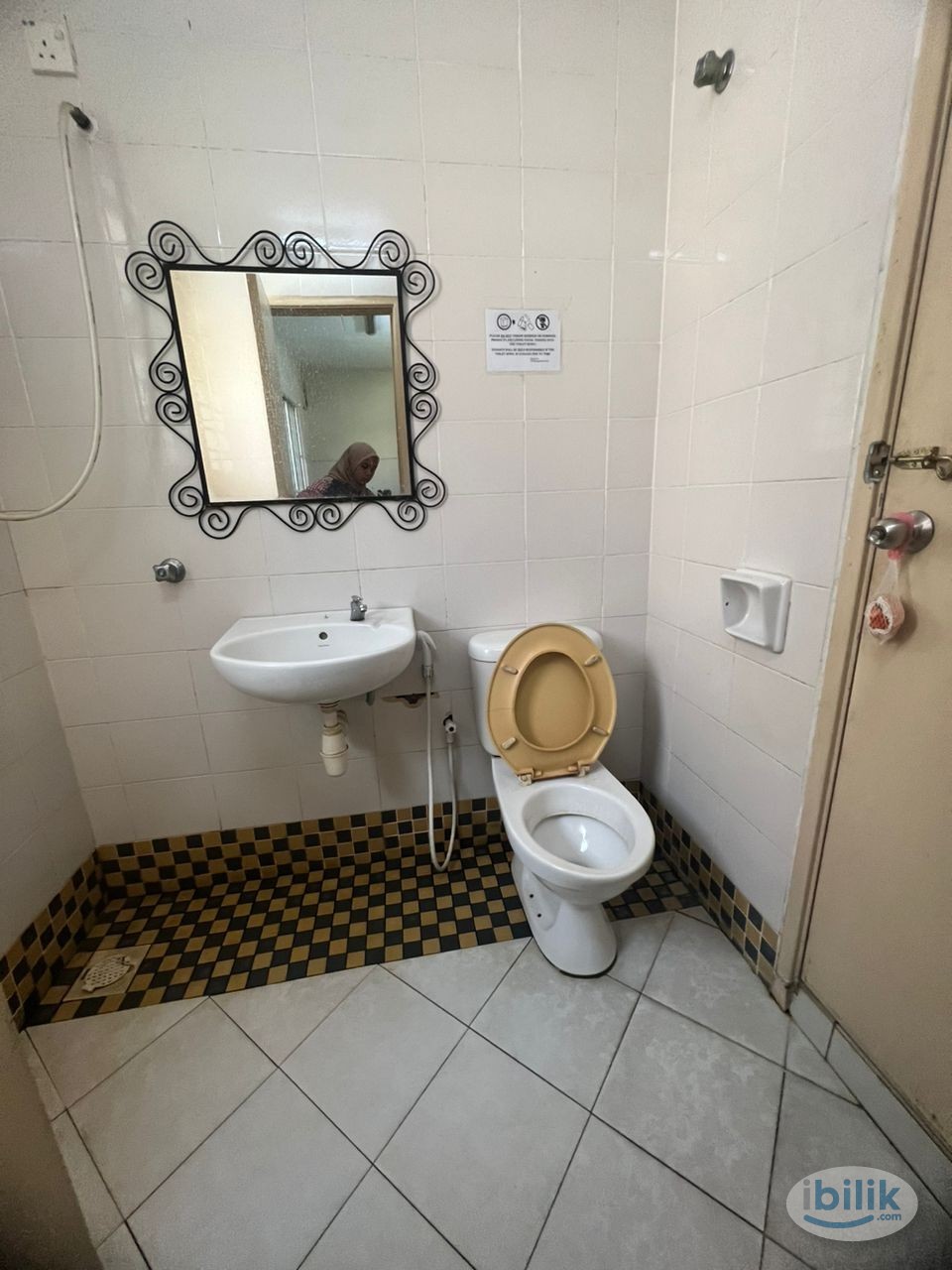0️⃣Deposit0️⃣Female Unit Nice Hostel Room at Subang SS15🚶‍♀️5min walking distance to LRT SS15/SJMC/Inti college🚗5min dri - Image 4