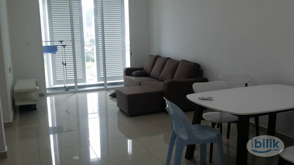 Master Room at Solaria Residence, Bayan Lepas - Image 2