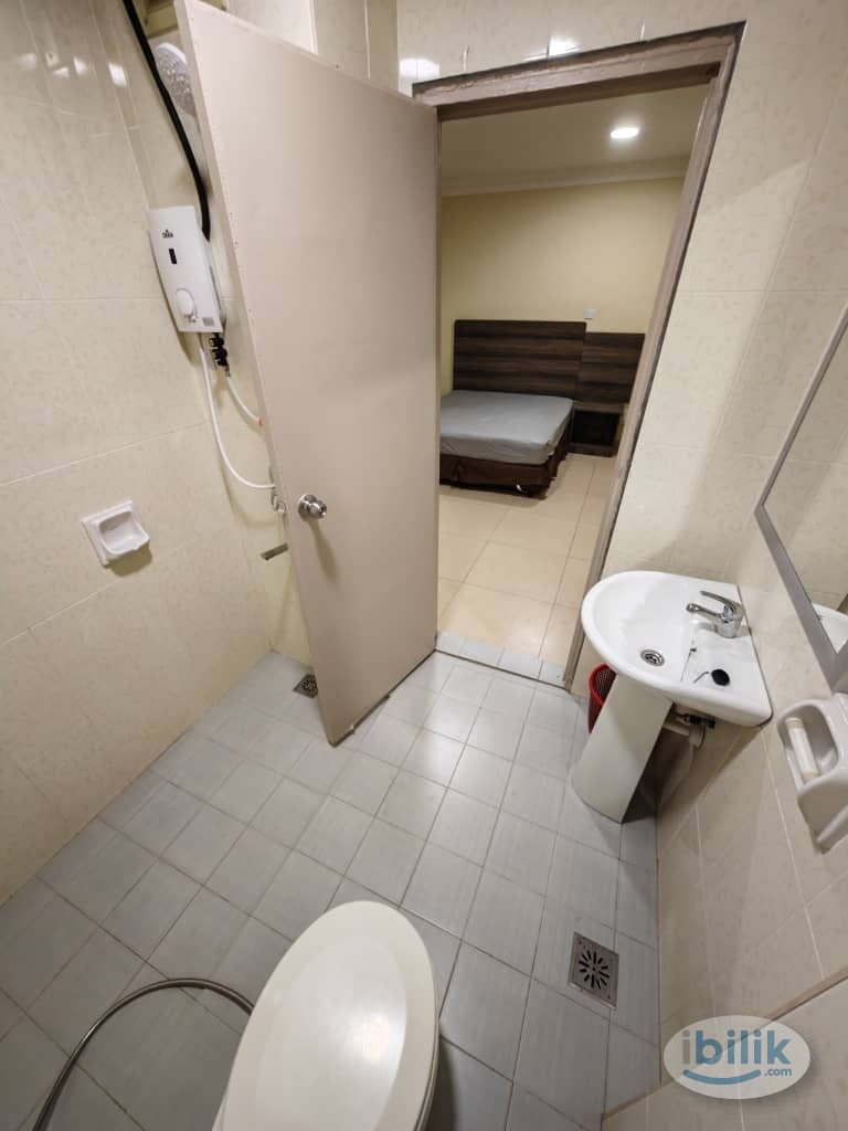 Master Room at Bukit Bintang, KL City Centre - Image 2