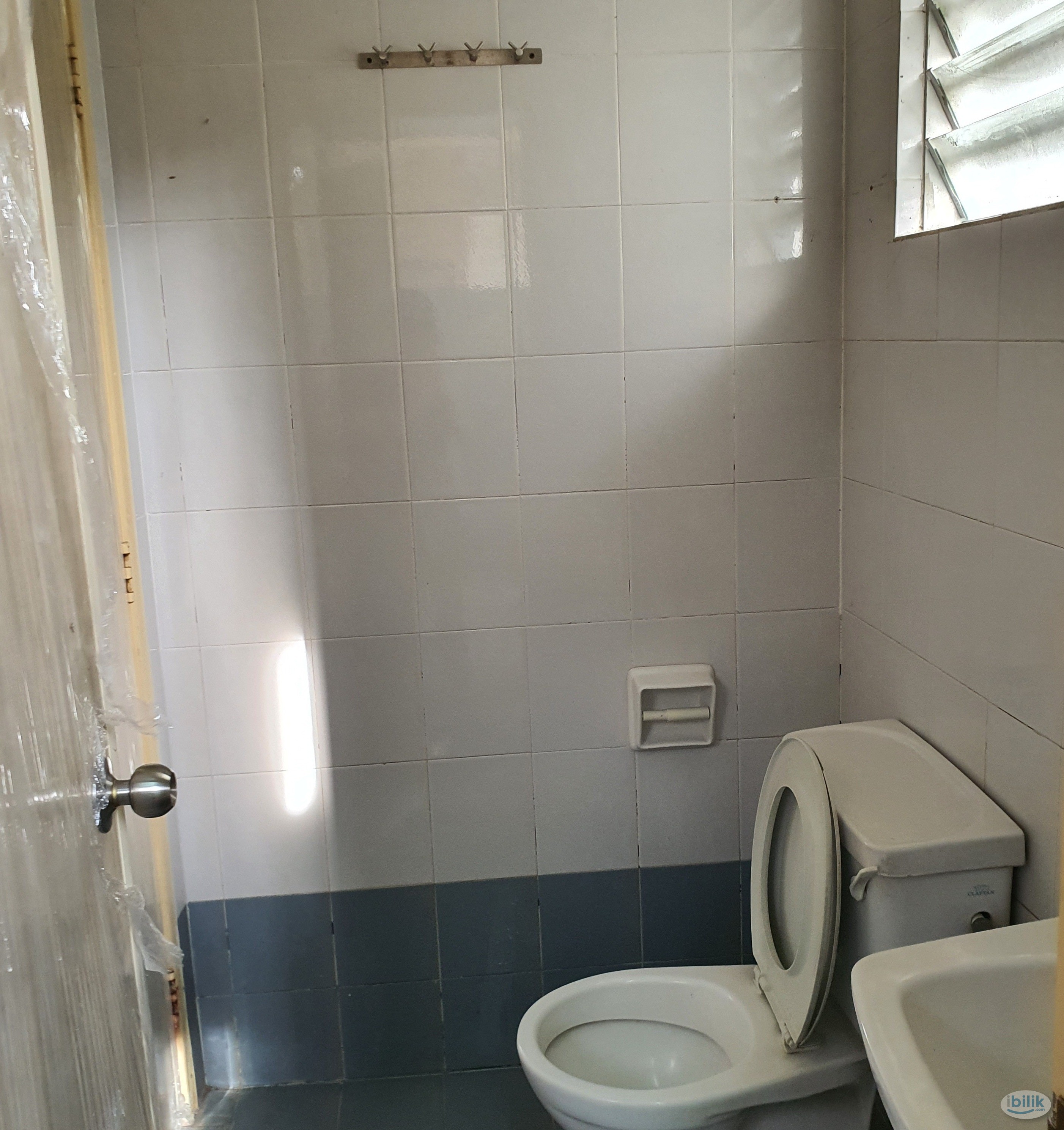 ( Include utility) Air Cond Middle Room at Kiara Bandar Botanic Klang - Image 1
