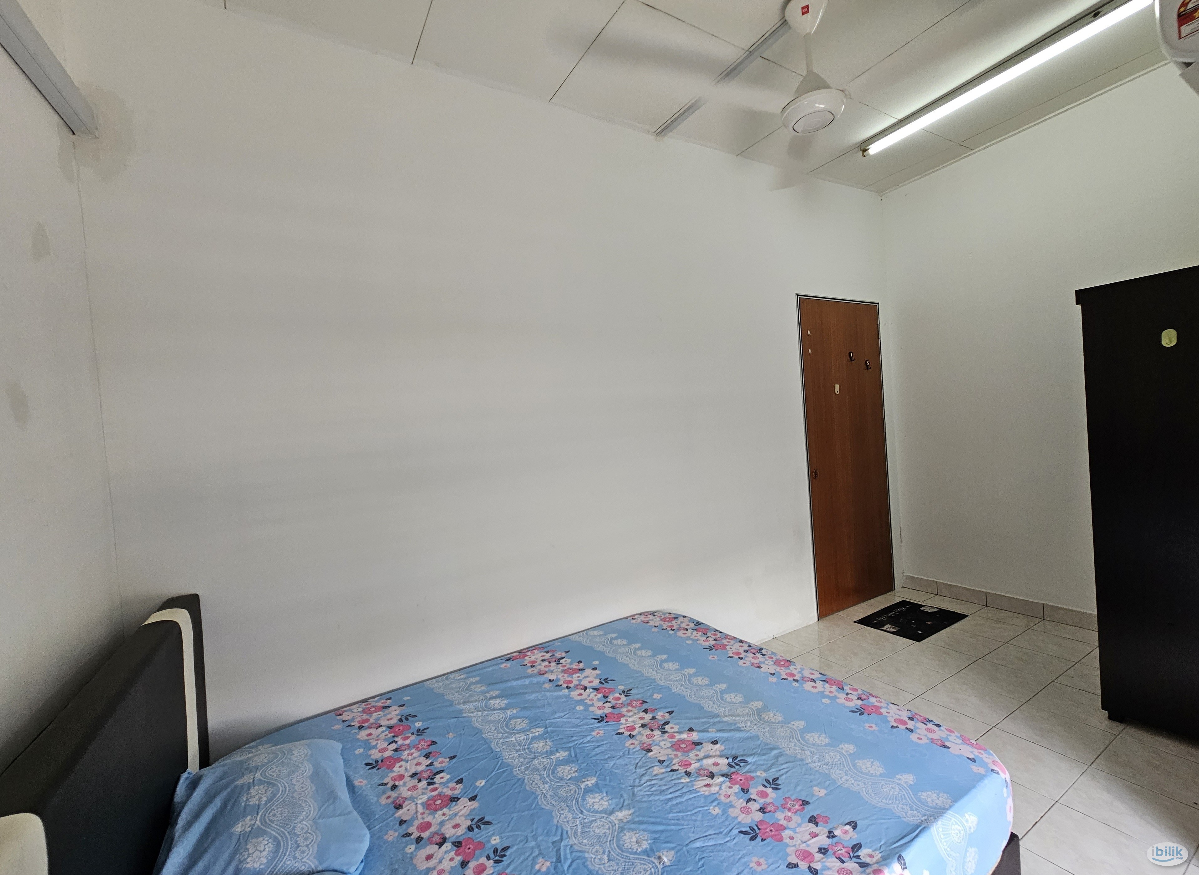( Include utility) Air Cond Middle Room at Kiara Bandar Botanic Klang - Image 3