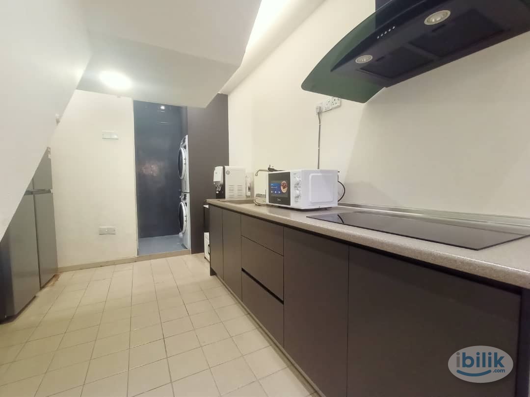 Master Room at Damansara Utama, Petaling Jaya - Image 3