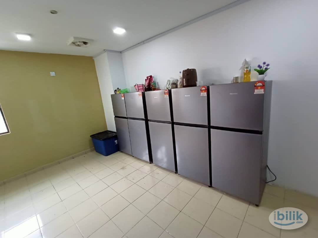 Master Room at Bandar Puchong Jaya, Puchong - Image 4
