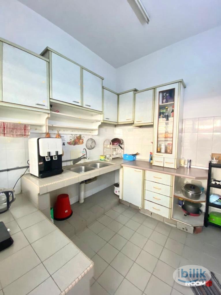 🏠 Fully Furnished Middle Room Landed in SS2 Petaling Jaya 🏠near Damansara/Sea Park🏖️✨ - Image 2