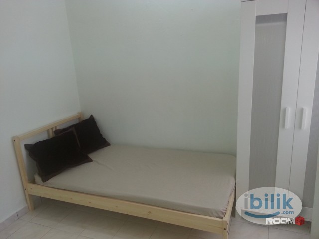 📞🏠💻 Room For Rent at Taman Sea with Maintenance Provided & Wifi 💡🌐 📍 Location: Petaling Jaya, nearby MRT and LRT - Image 1