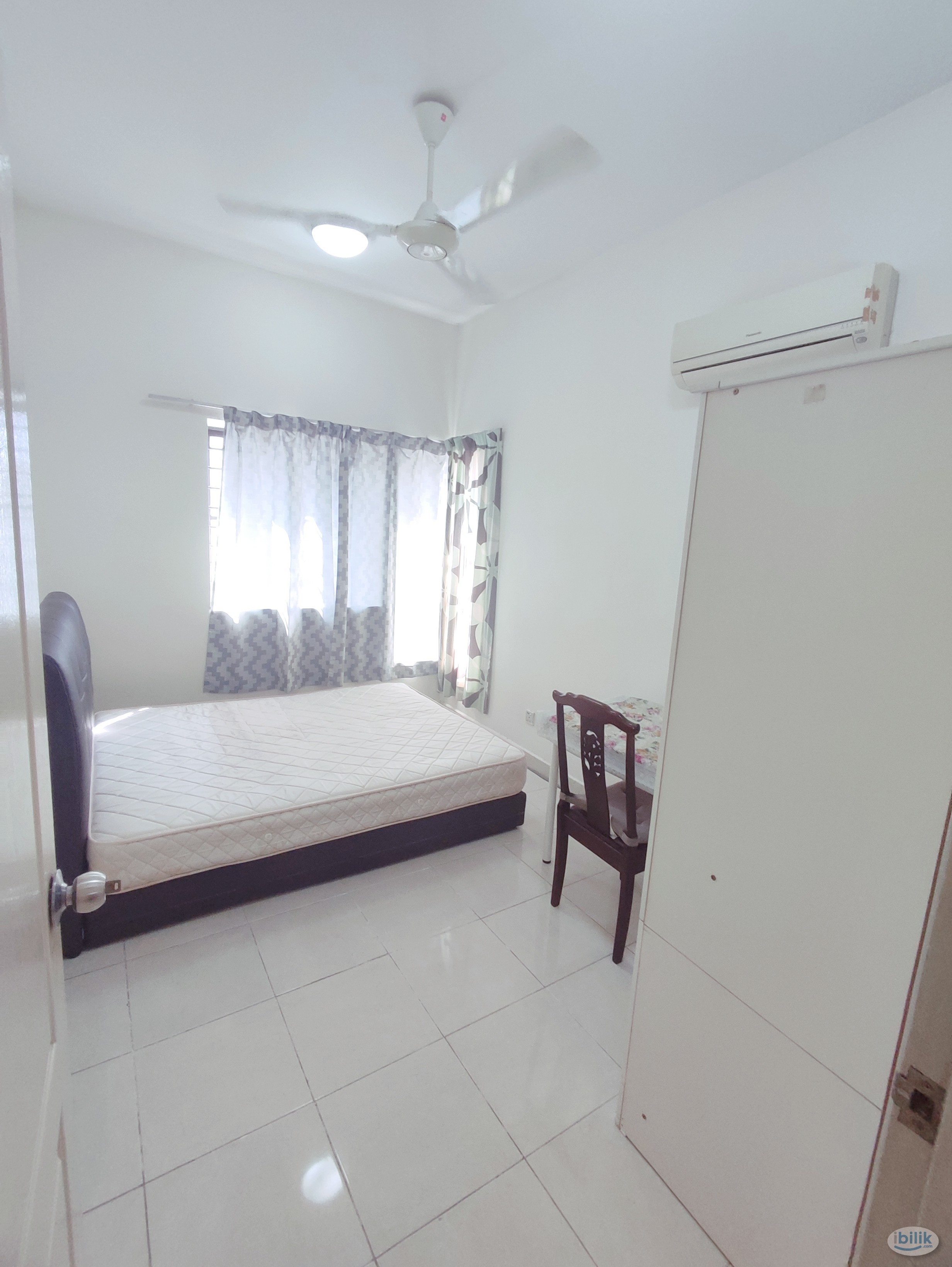 Middle room at Pelangi utama - Image 1