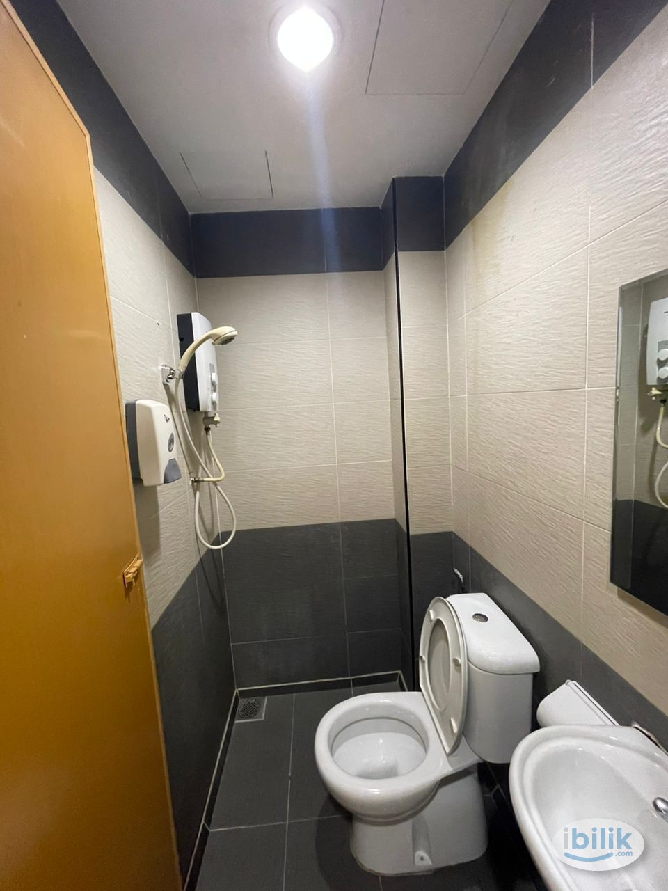 Near LRT Kelana Jaya 🚂 Fully Furnished Zero Deposit Room for Rent at SS6 🏠 - Image 5