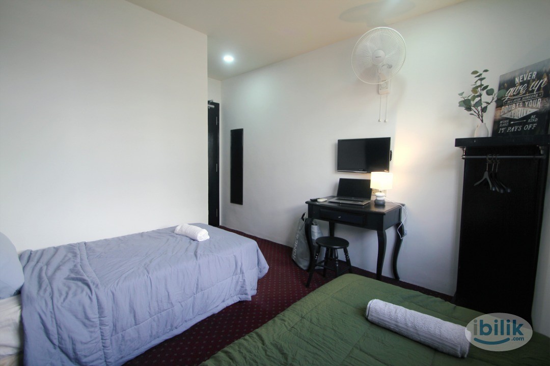 Furnished Master Room at Bandar Puchong Jaya near to IOI LRT Puchong - Image 2