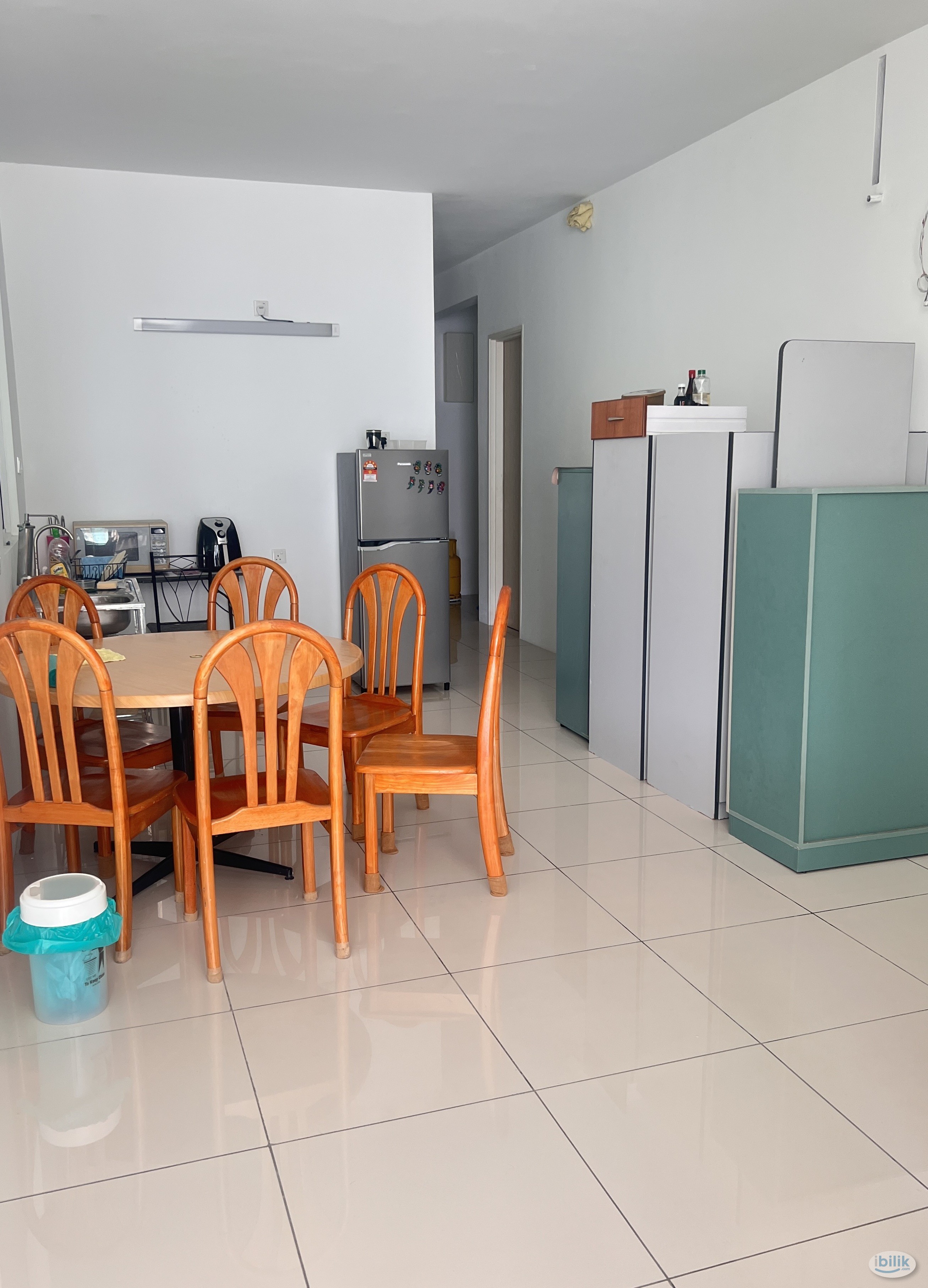 Middle room for rent @The Clovers. Five minutes away from airport. Excellent facilities. Great community - Image 4