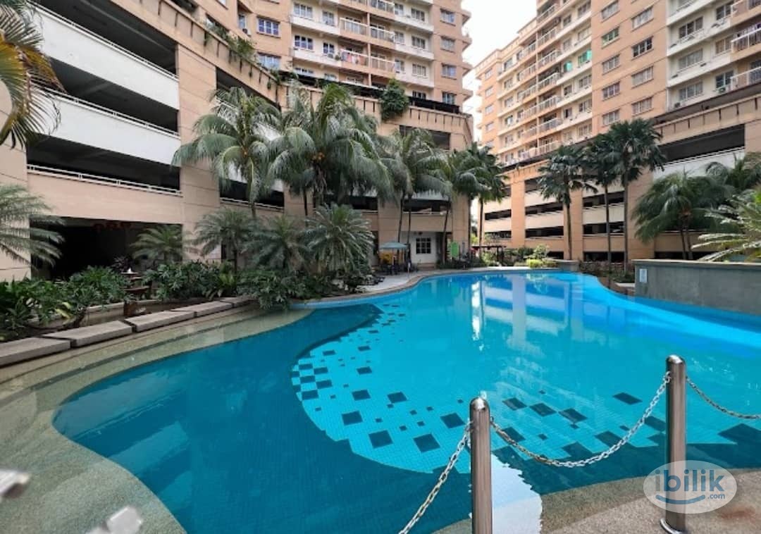 Endah Puri Condo -Middle Room To Rent - Image 4