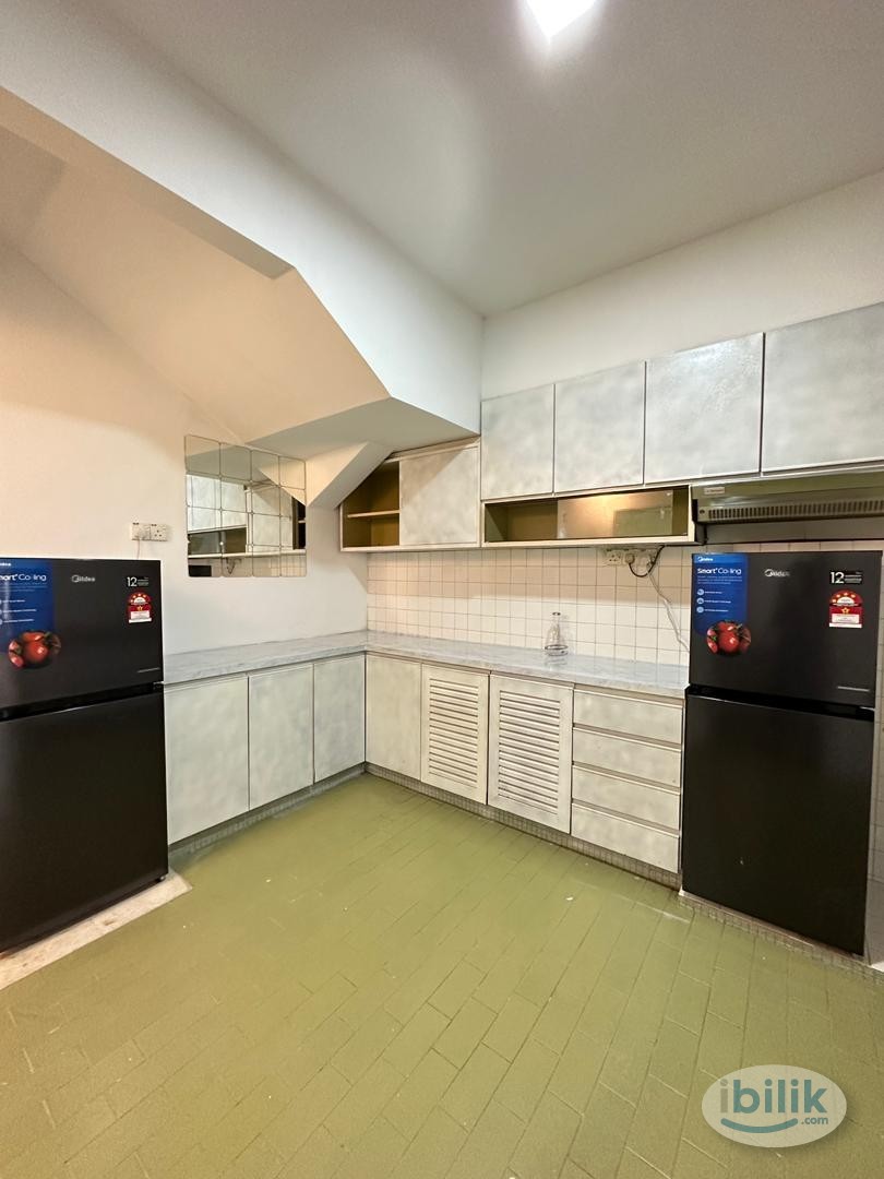 🌈NEW UNIT Middle & Single Room at Damansara Kim, Damansara Utama 8minswalk to TTDI MRT Station - Image 4