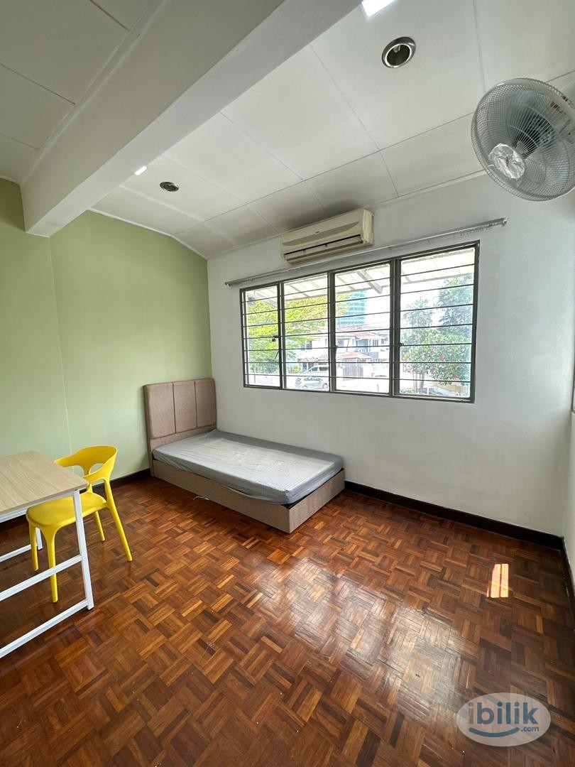 🌈NEW UNIT Middle & Single Room at Damansara Kim, Damansara Utama 8minswalk to TTDI MRT Station - Image 1
