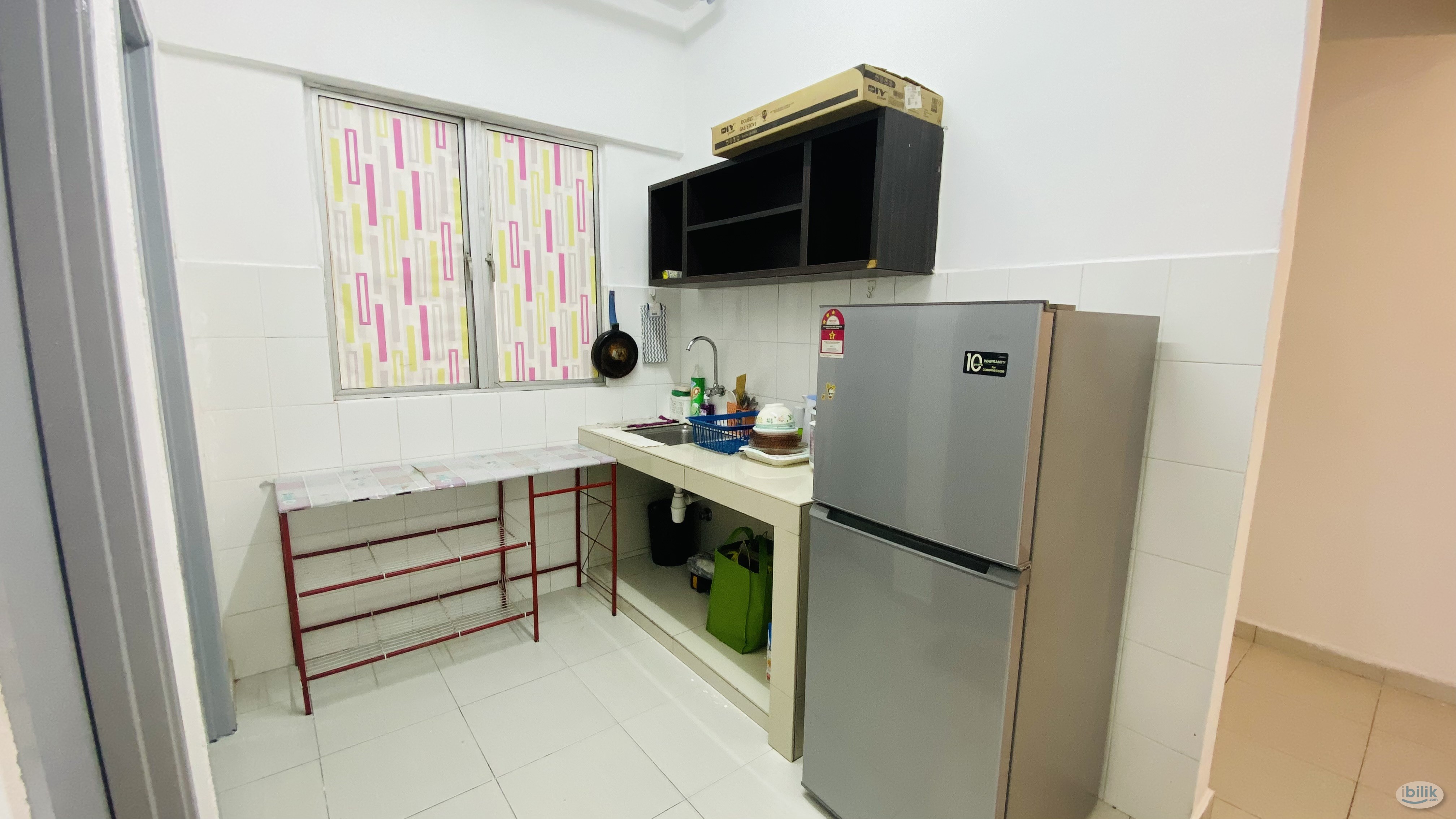 Master Room with WIFI, TV, Aircond at Seri Kembangan, Selangor - Image 3