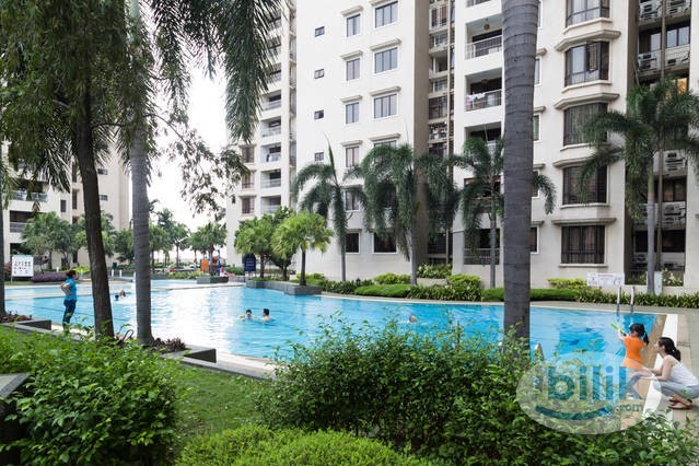 Room Facing Tropicana Golf Couse View - Image 4