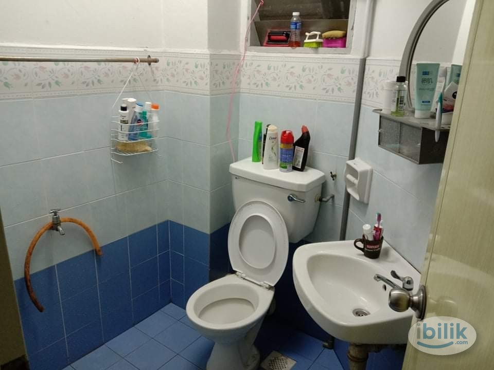 Middle Room at Perai Utama Apartment  - Image 5