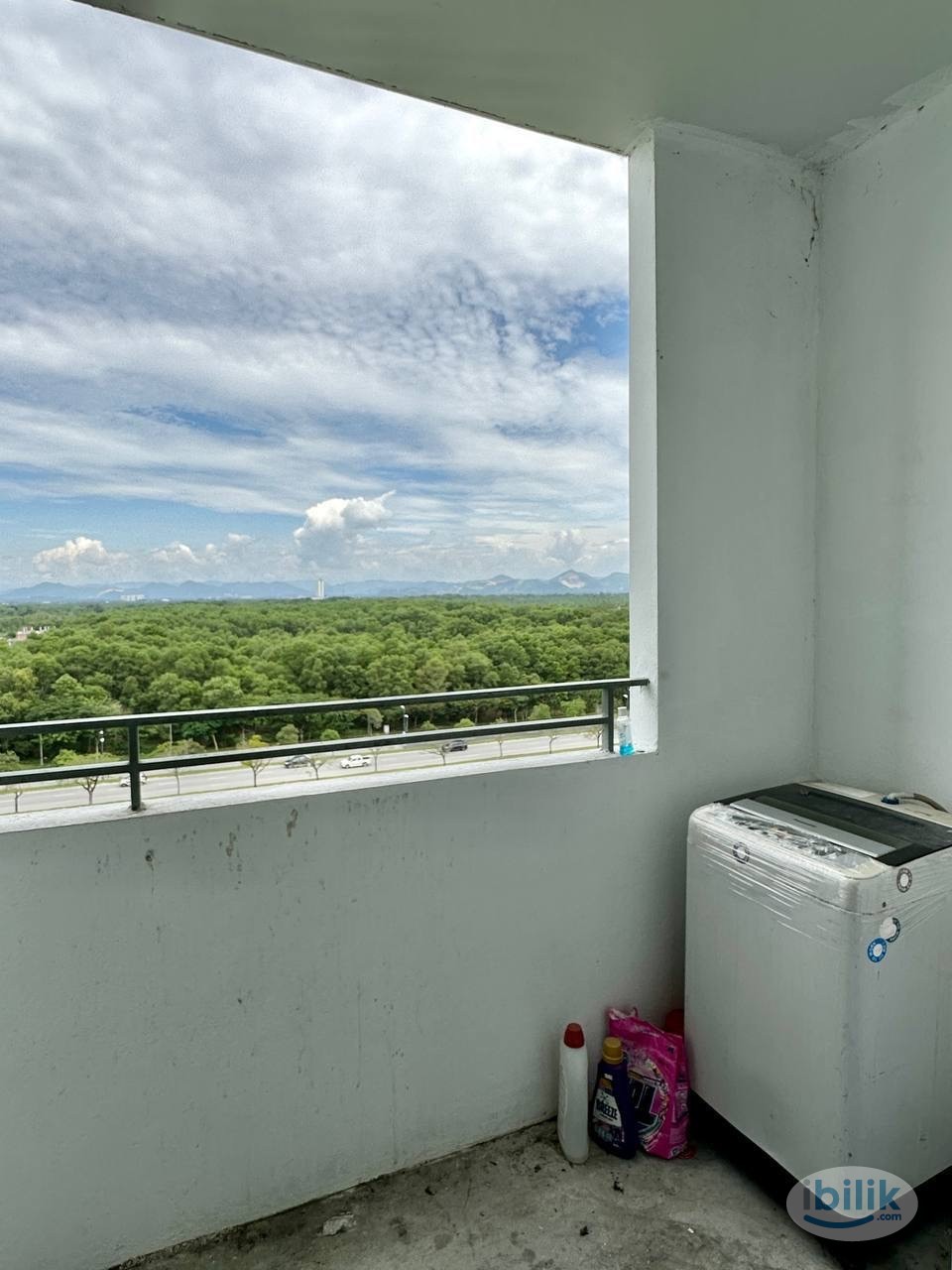 Pangsapuri Suria 1｜Batu Kawan Single Room for Rent - Image 5