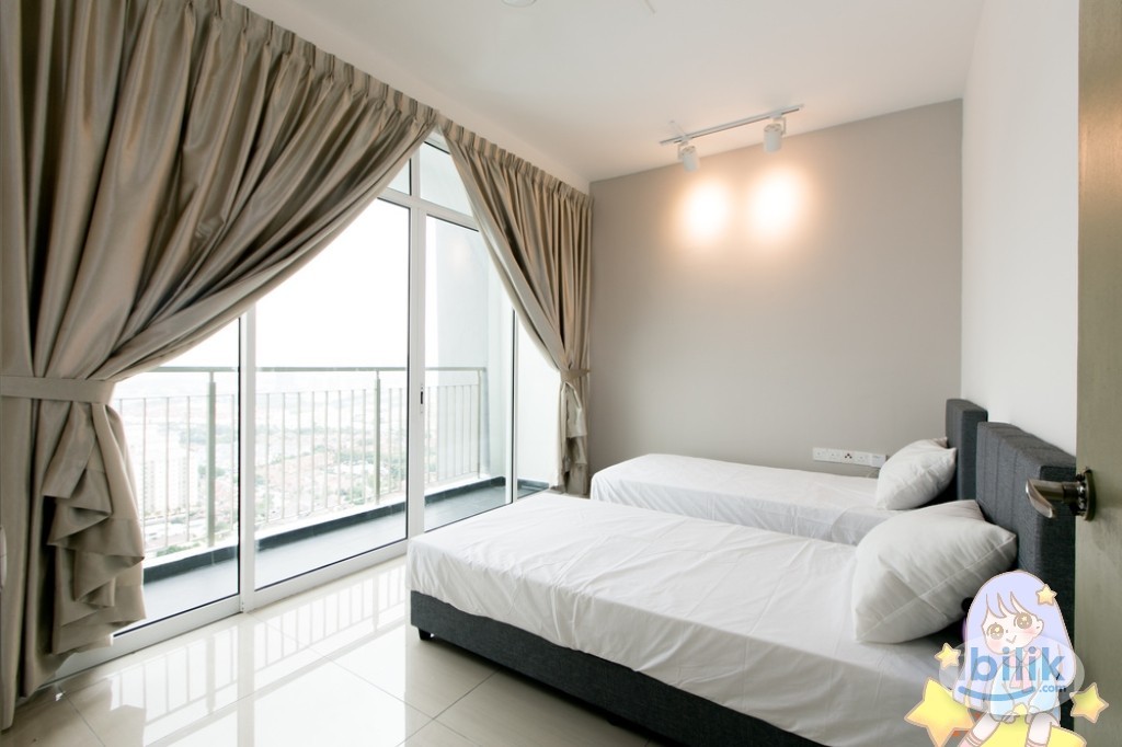 Master room with UITM Shah Alam, Selangor - Image 1