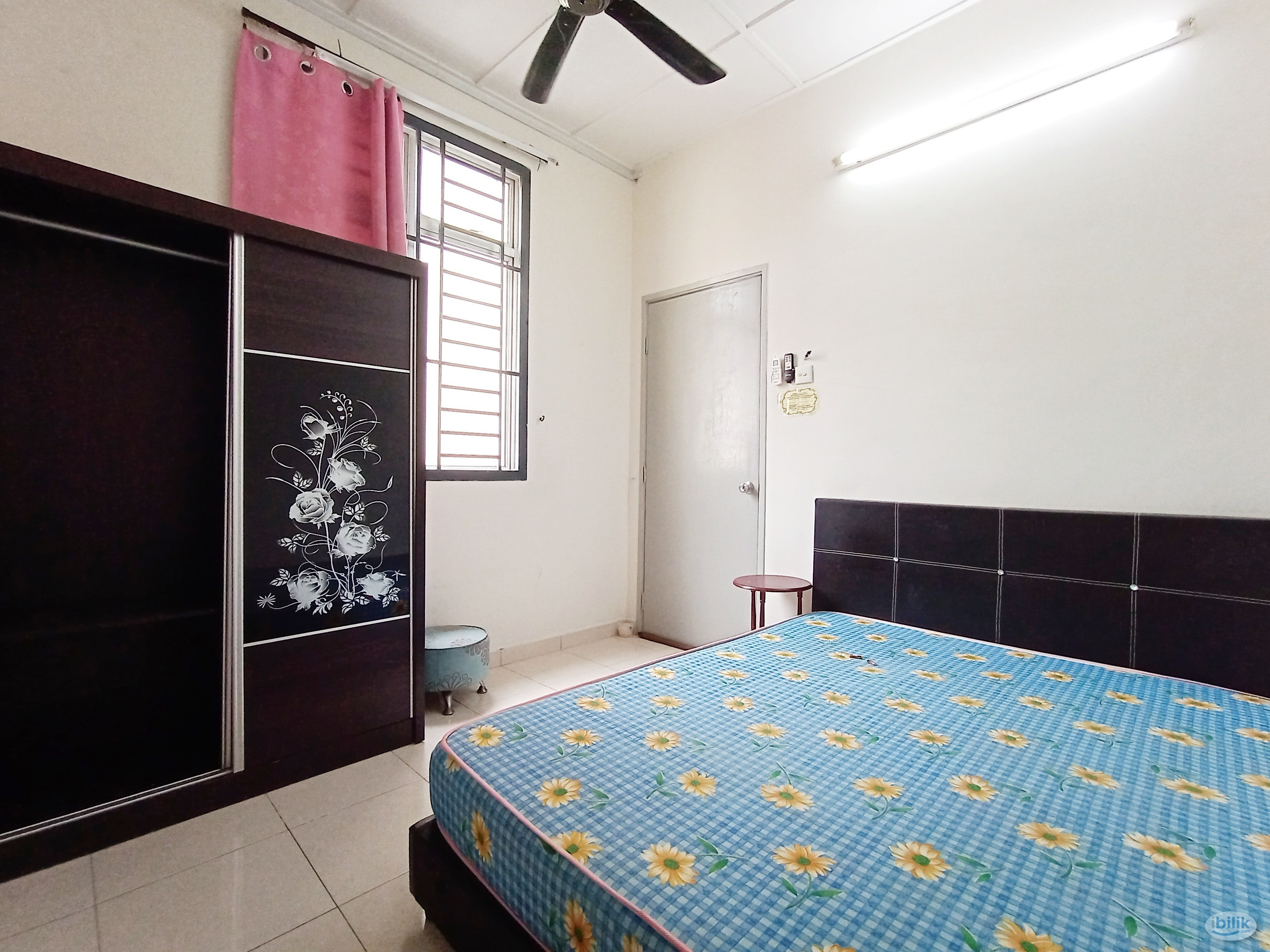 Middle Room at Taman Bukit Indah 2, Johor Bahru - Image 2
