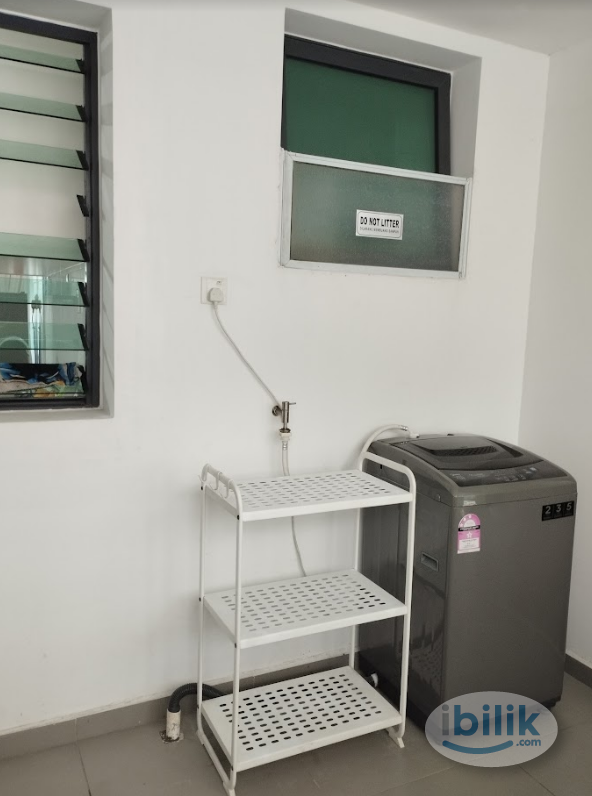 Middle Room at Block B13-06 @ Taman Ponderosa, Johor Bahru - Image 3