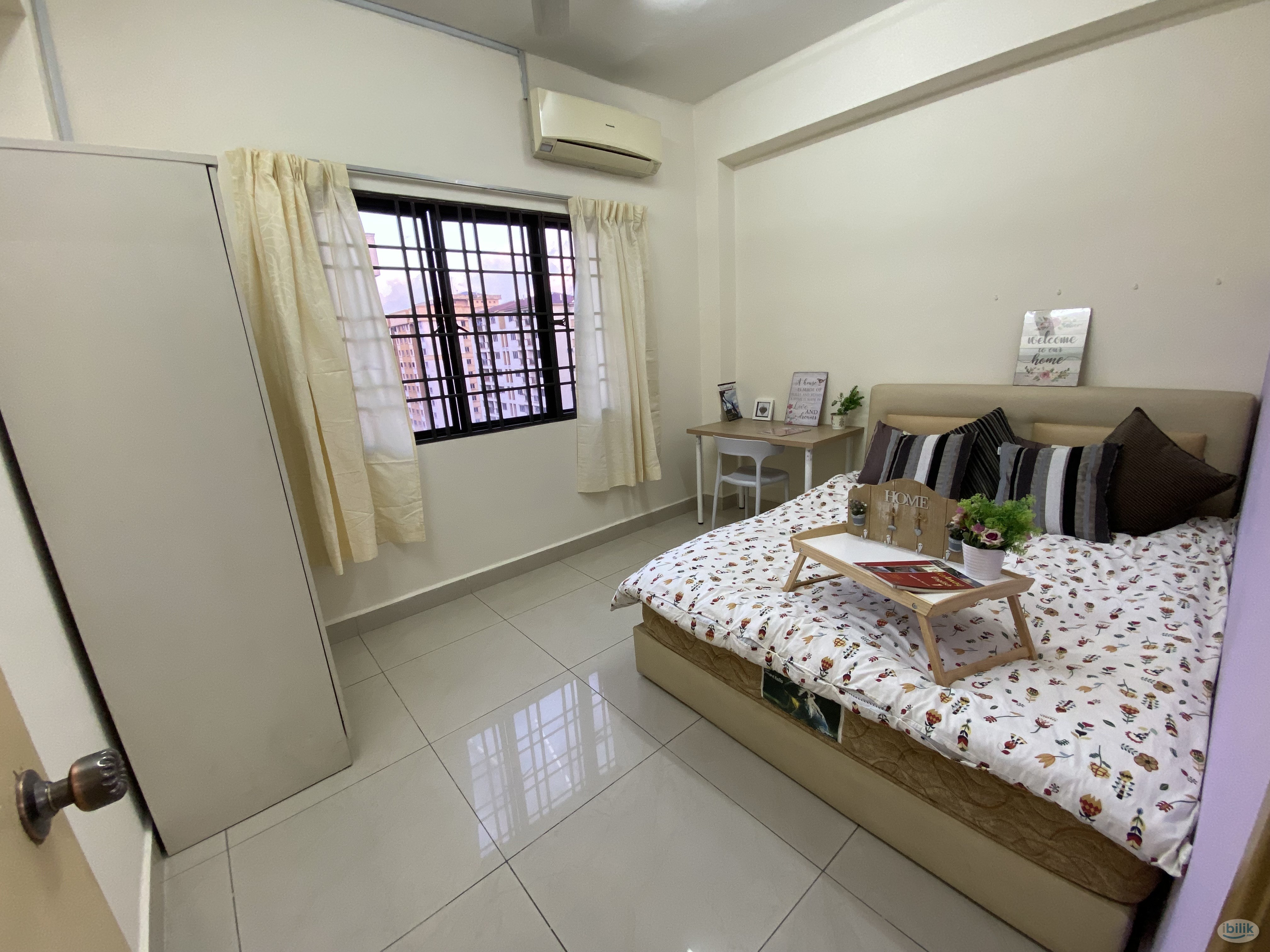 👩🏻8 minute 🚶‍♀️to MRT🚂, Exclusive Middle Room near IKEA PJ Bandar Utama @ Pelangi Astana Condominium near Damansara Sent - Image 2