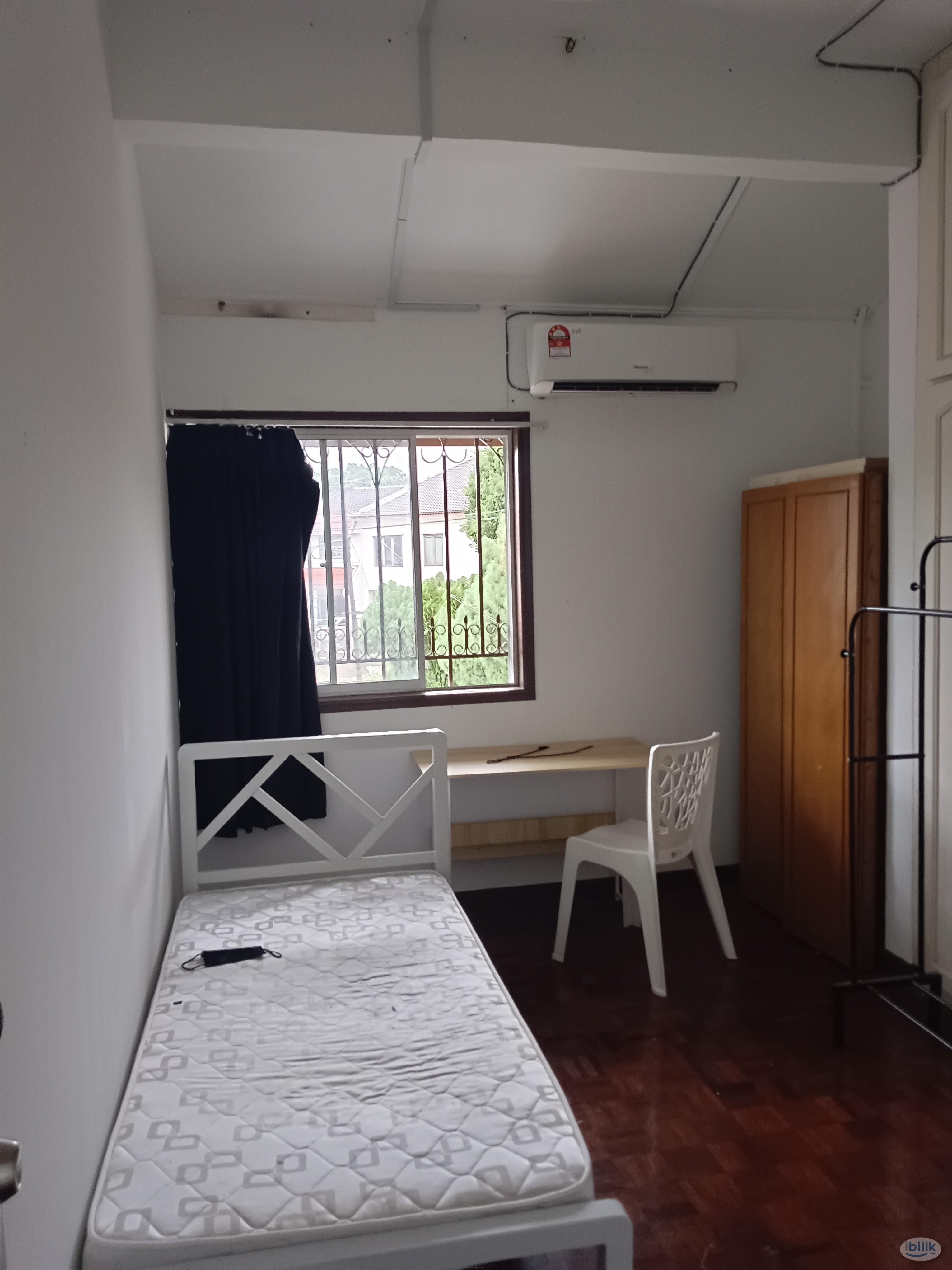 Middle Room with 5 Min walk to MRT at Taman Mutiara Barat, Cheras - Image 2