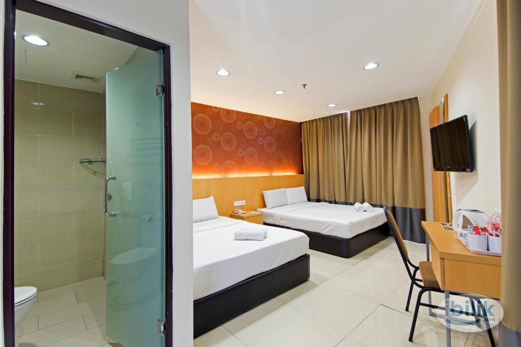 "🏠 No Deposit Needed! Room for Rent near LRT Pusat Bandar Puchong 🚄 Close to HERO Market, Wawasan Park! Grab It Now! - Image 3