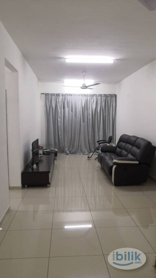 Middle Room at Butterworth, Seberang Perai - Image 3