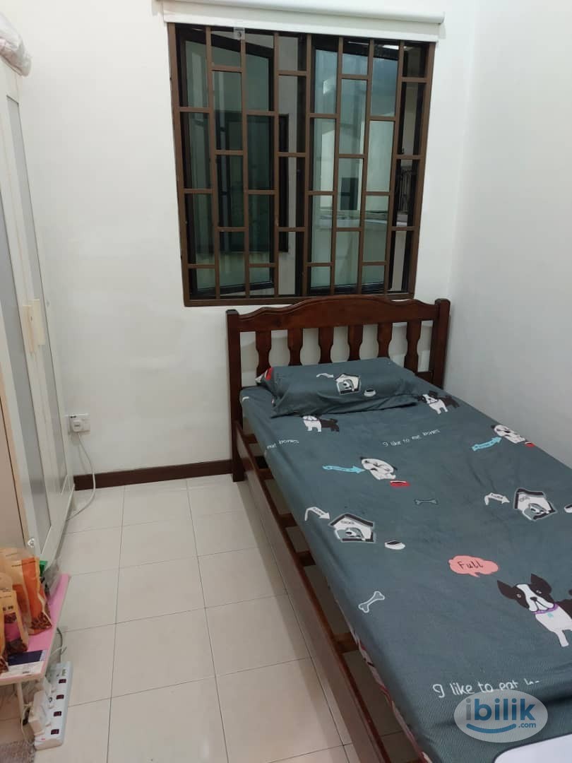 Single Room with Attached Bathroom - Image 1