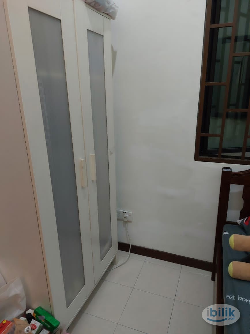 Single Room with Attached Bathroom - Image 2