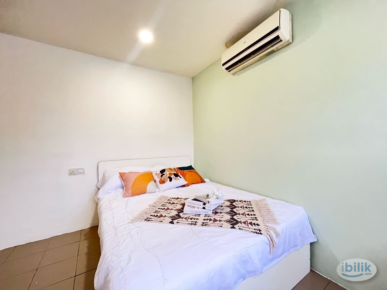 "Nearby Maluri Mrt: Your Cozy Haven Near LRT 🚇 and MRT 🚇" 🏡✨ - Image 1