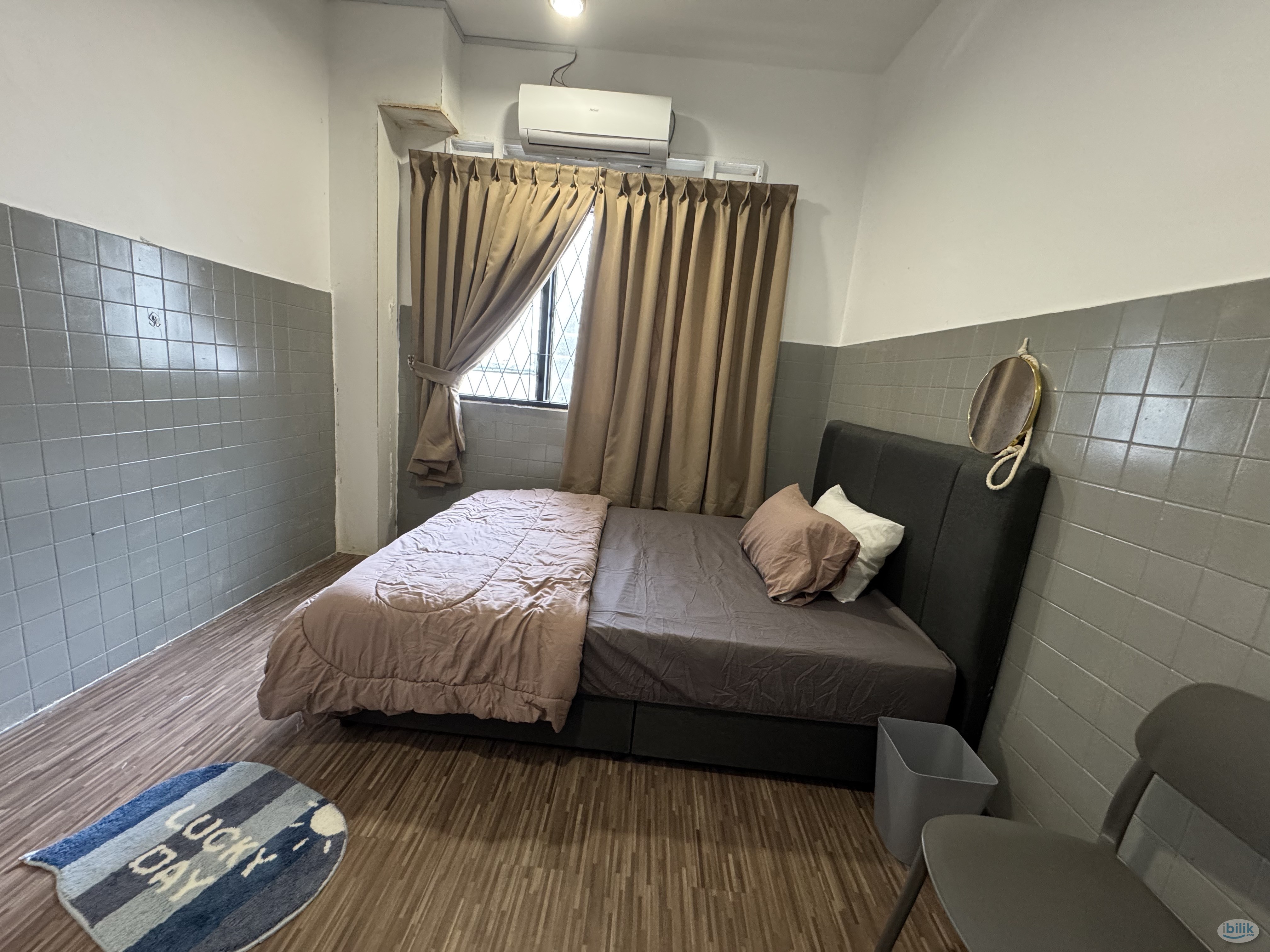 📍CIQ ROOM FOR RENT 🔥LOW DEPOSIT🔥Female Unit Middle Room walking Distance to CIQ, Johor Bahru - Image 5