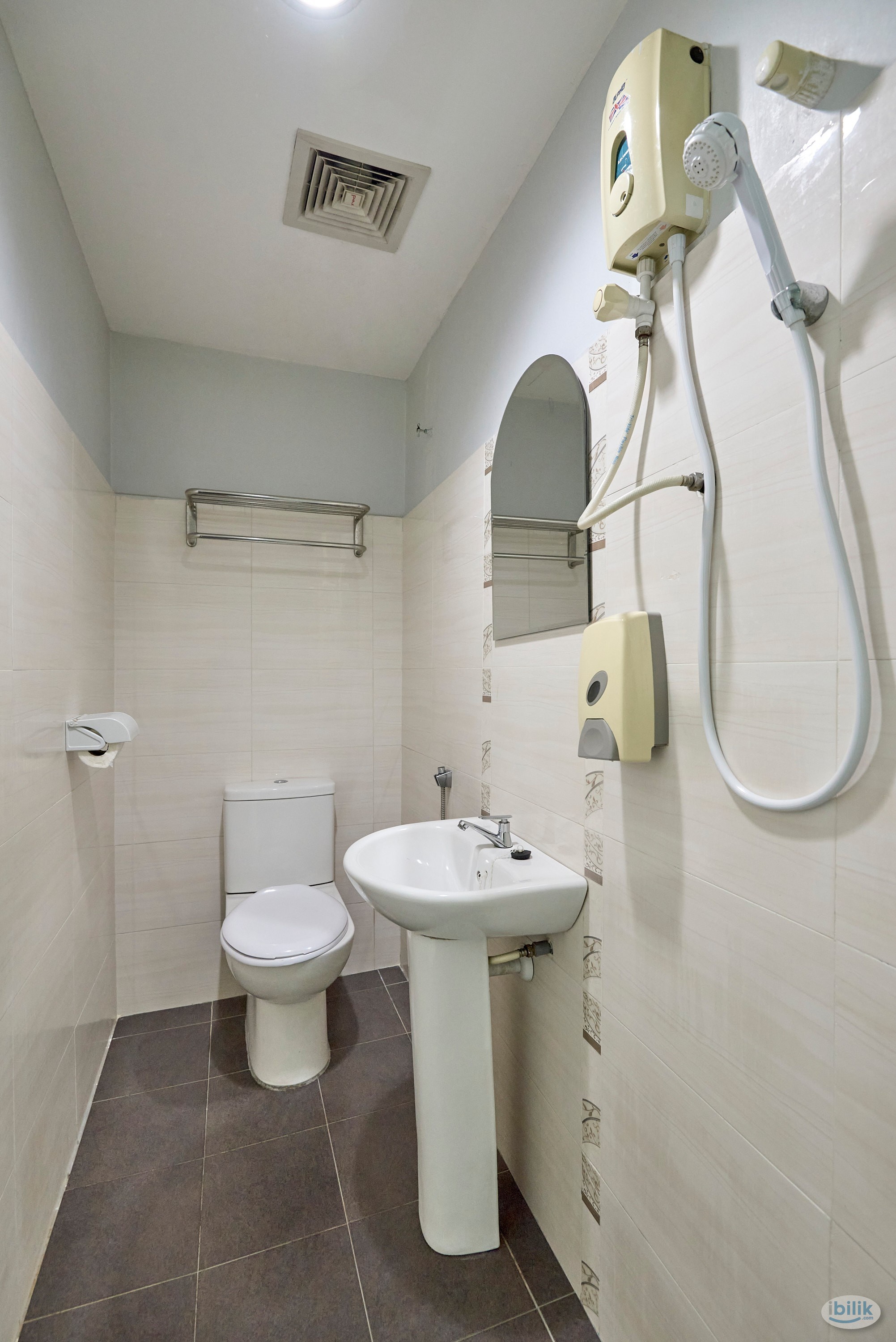 Early Raya Offer 🌙 Zero Depo Room Rent attach Private Toilet near Surian MRT - Image 1