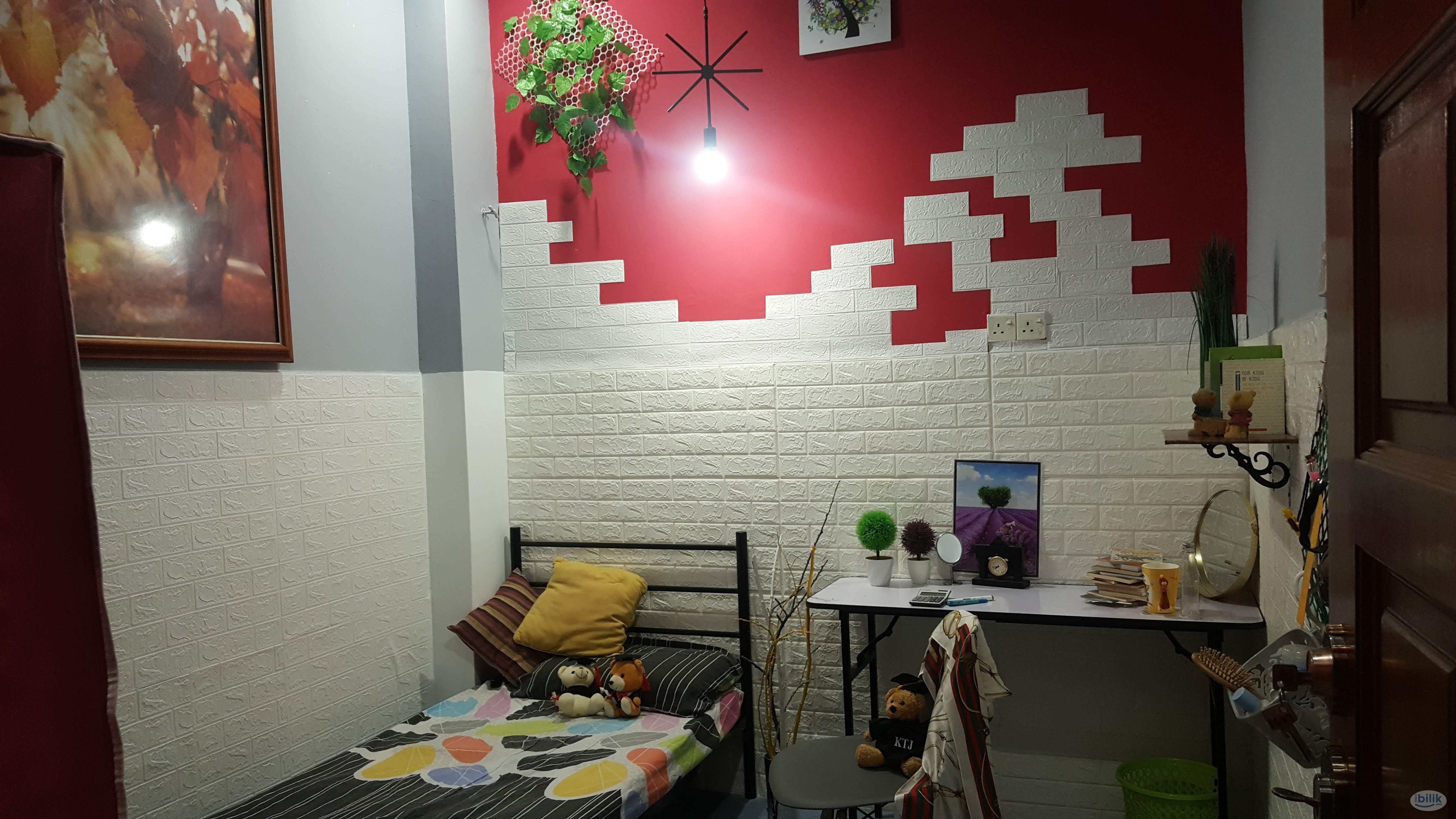 Female only unit-Middle Room RM500-Taman Cheras Jaya, Balakong-all utilities include-free parking - Image 2