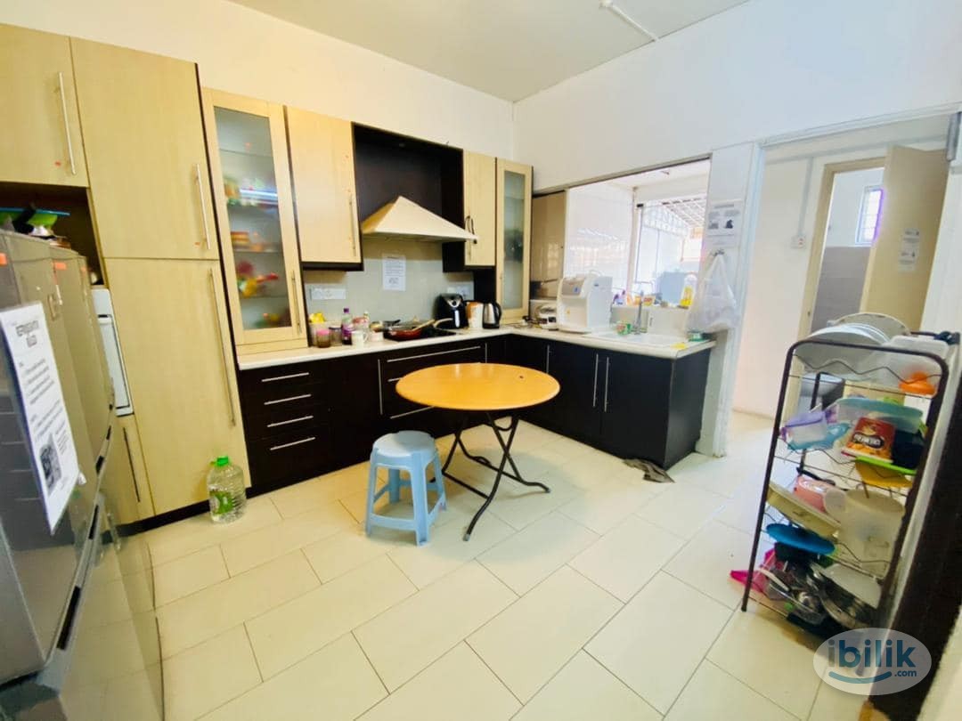 💥💥Hot Area Single Room at Bandar Puchong Jaya, Puchong - Image 1