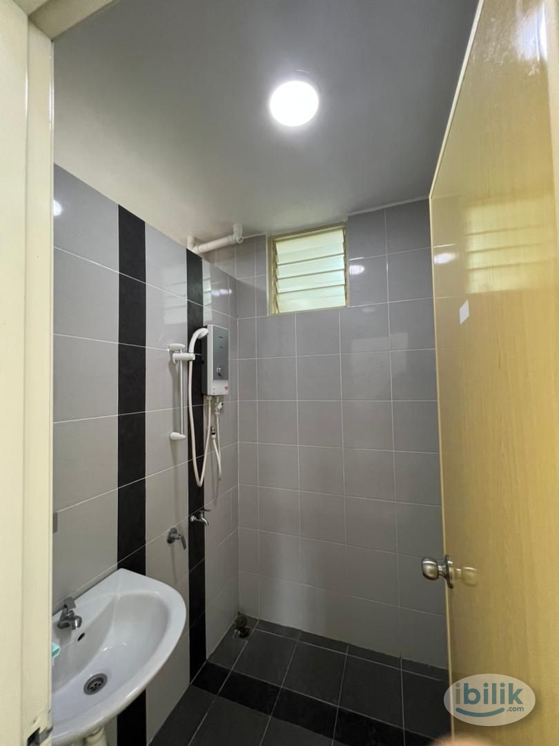 Single Room at Idaman Selasih, Sungai Ara - Image 5